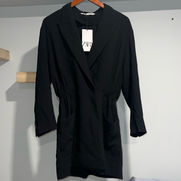 Zara Jackets & Blazers - Zara black blazer NWT‎